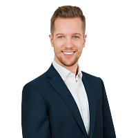 Senior Wealth Planner